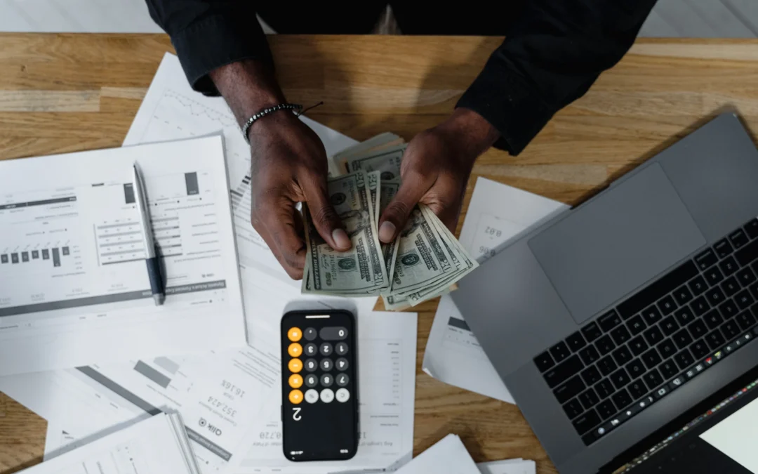 Embrace Efficiency – Reasons to Outsource Accounts Receivable